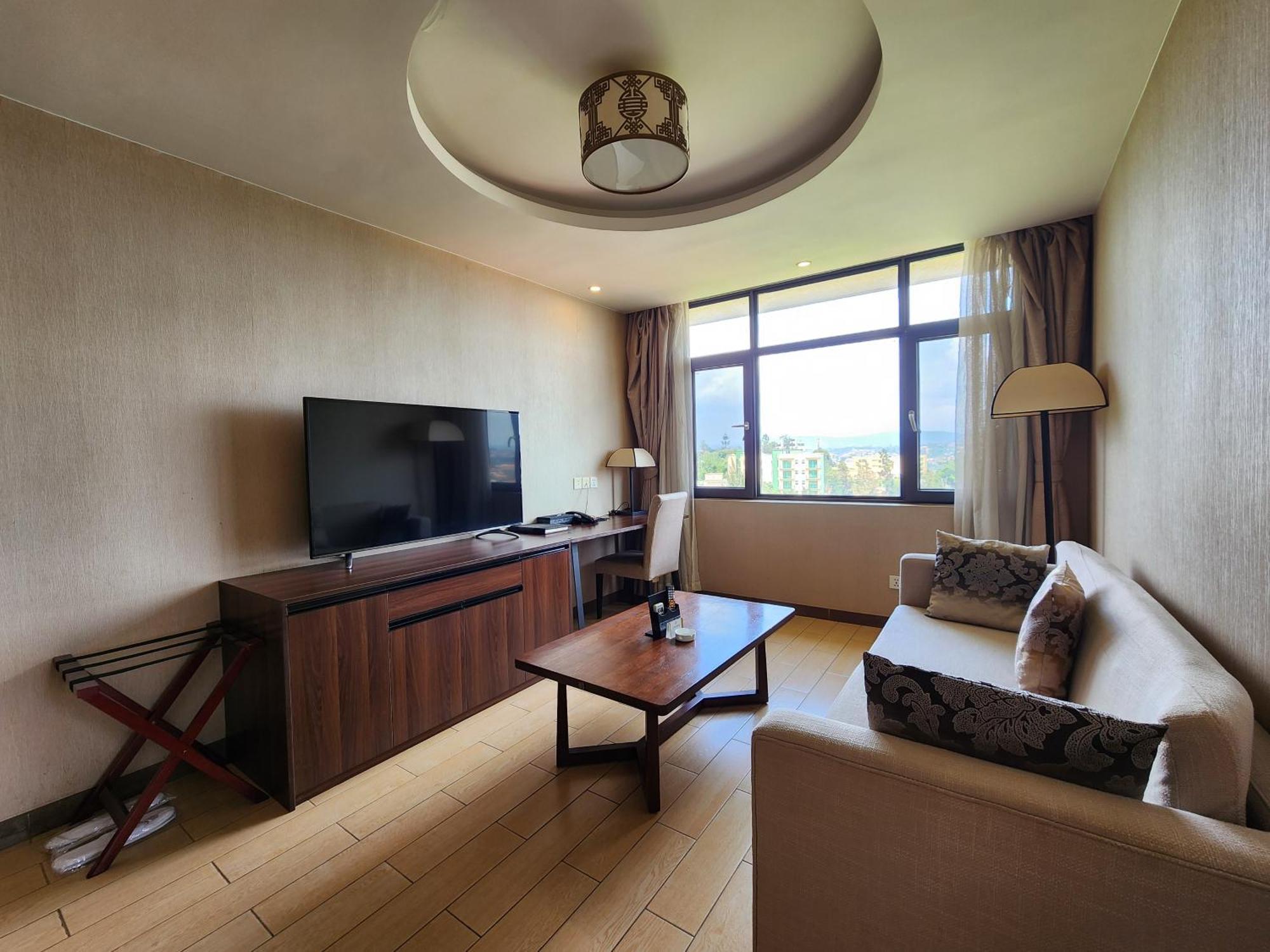 Dmall Hotel Kigali Extérieur photo