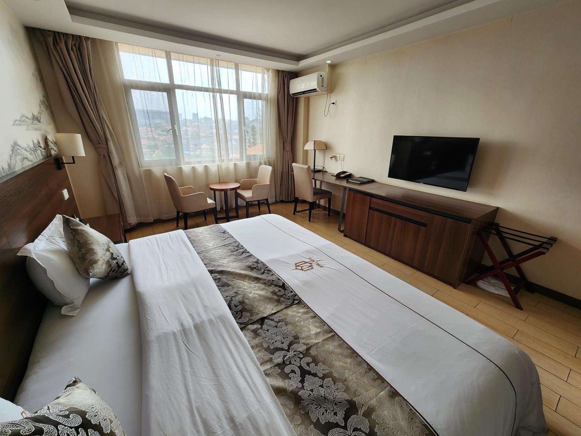 Dmall Hotel Kigali Extérieur photo