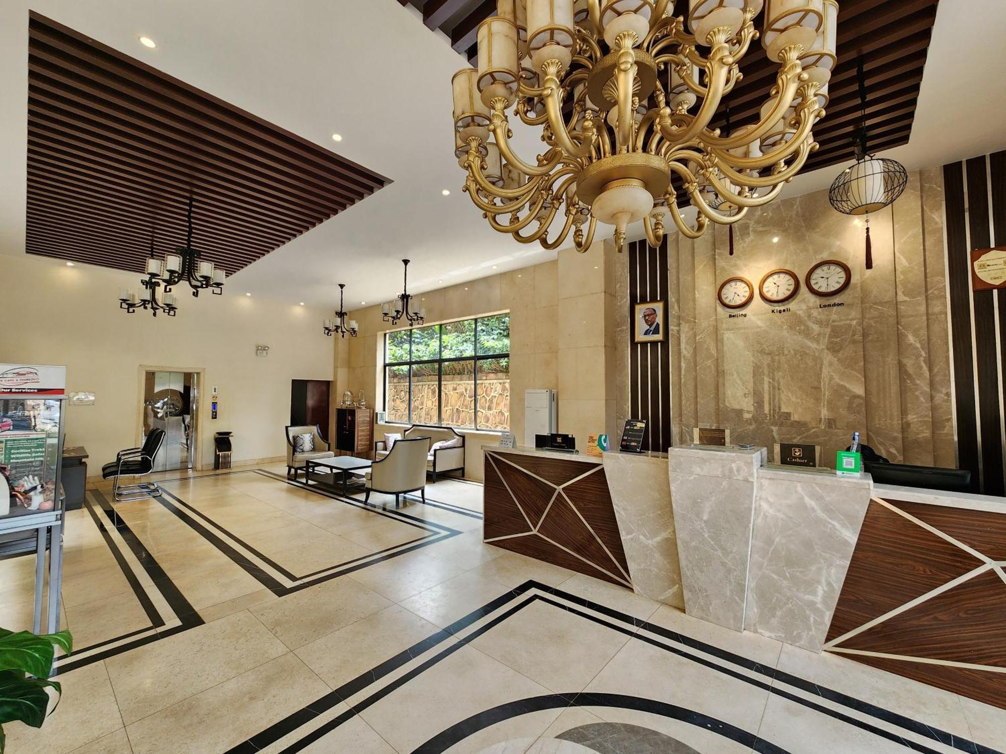 Dmall Hotel Kigali Extérieur photo