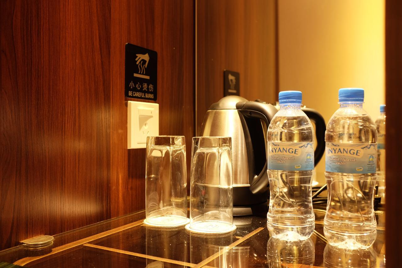 Dmall Hotel Kigali Extérieur photo